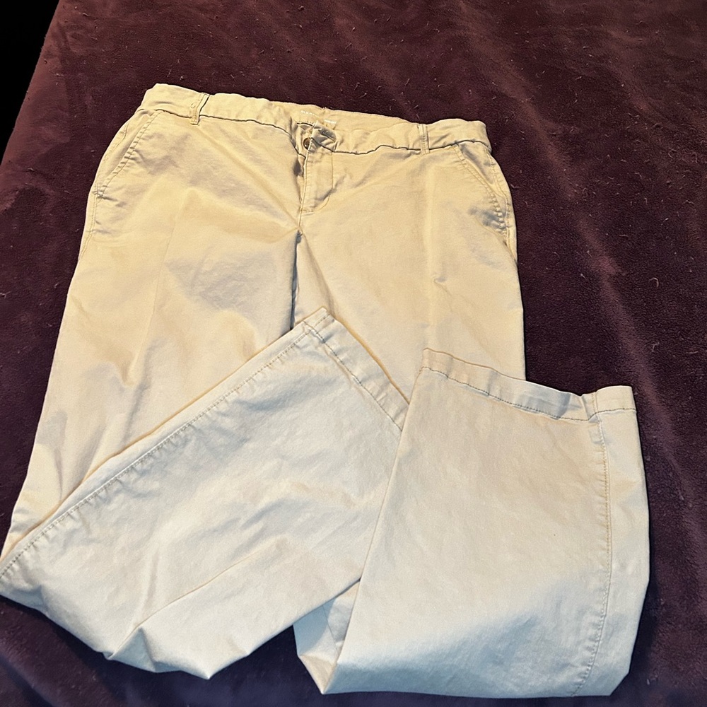 Old Navy Women's Light Khaki Boot Cut Pants